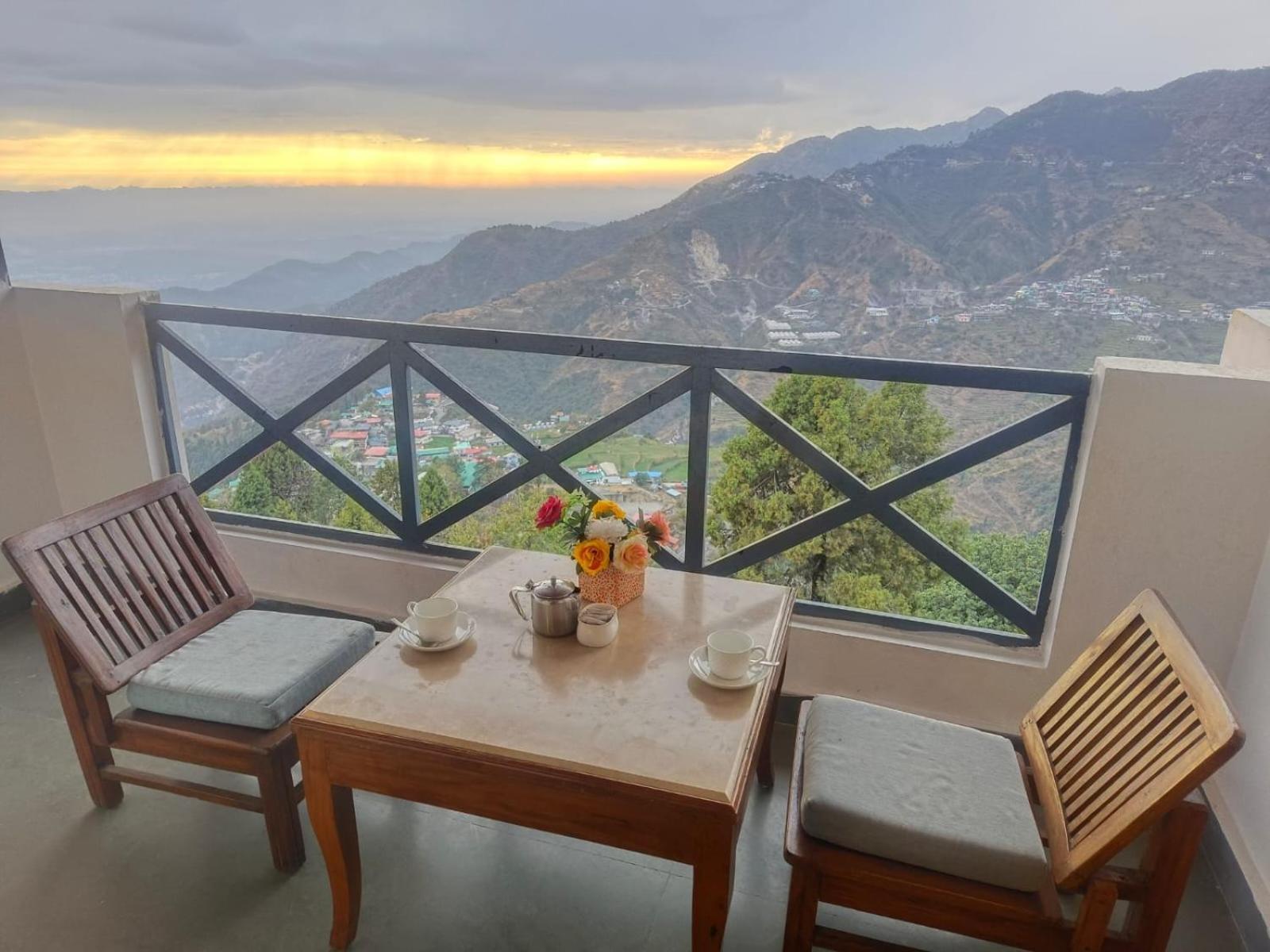 Green N Breeze Resorts 무소리에 외부 사진