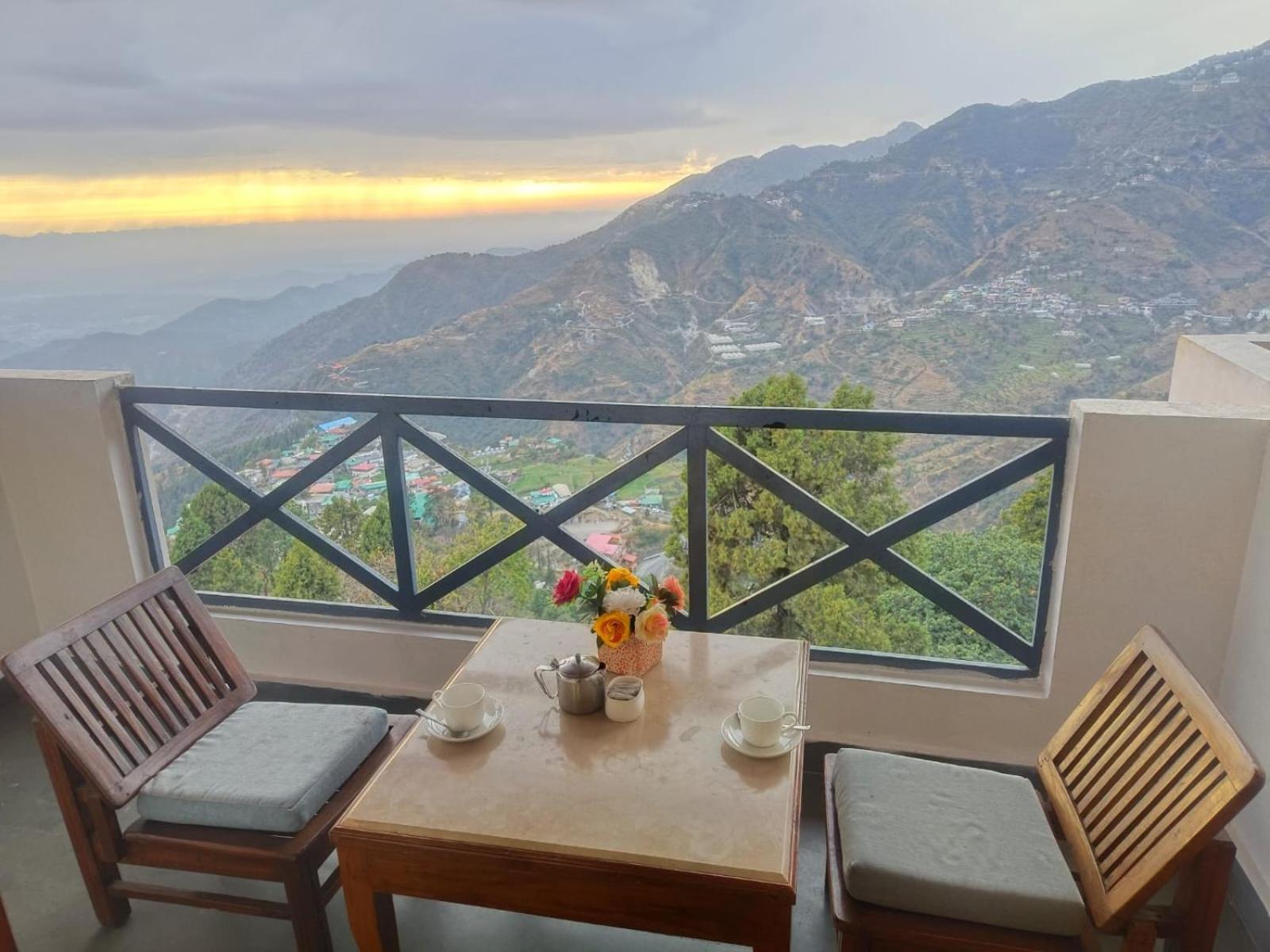 Green N Breeze Resorts 무소리에 외부 사진